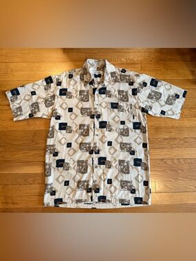 Men's Short Sleeve Button-Up Shirt in Cream with Navy & Taupe Geometric Print